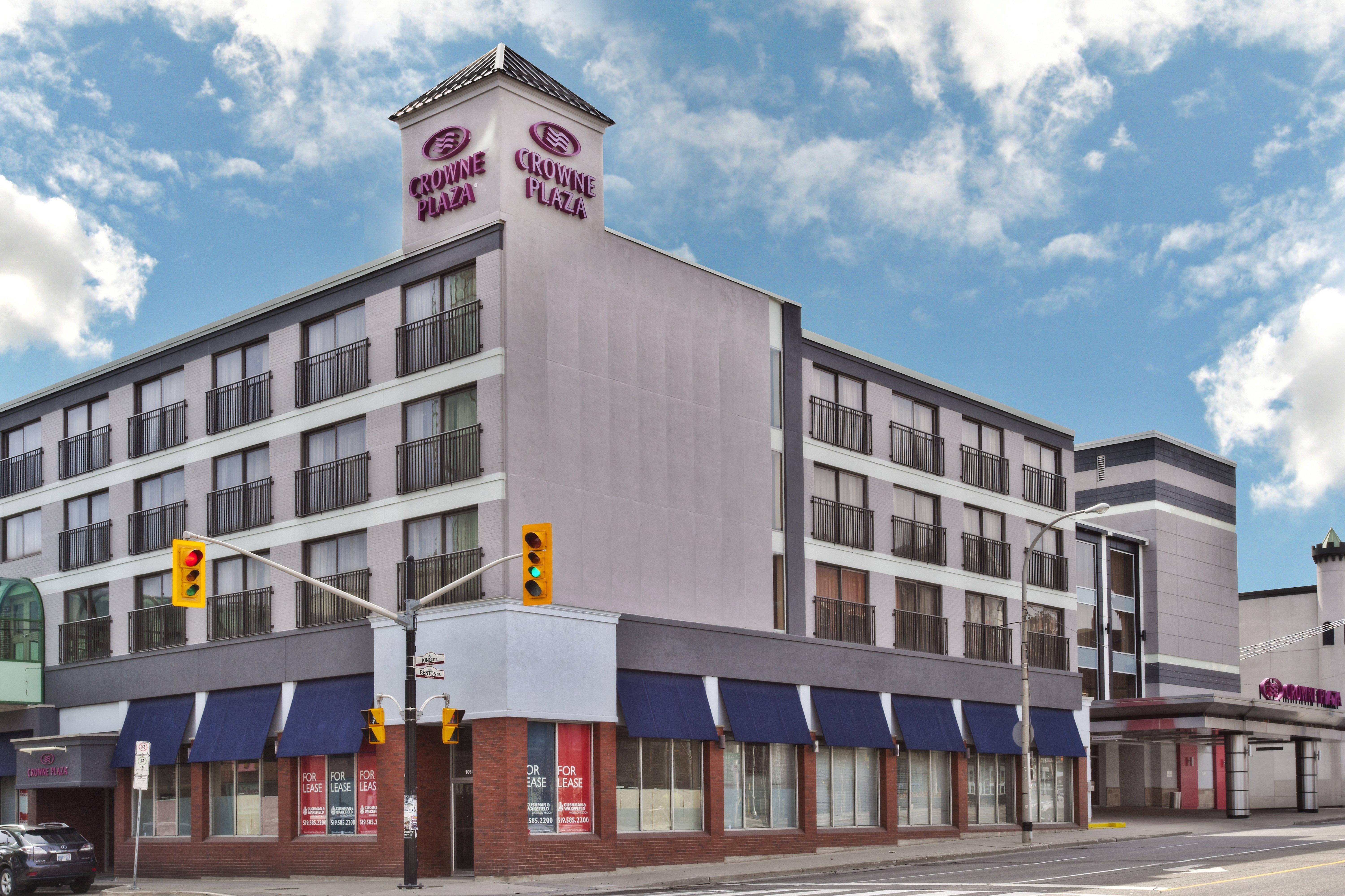 Crowne Plaza Kitchener-Waterloo, An Ihg Hotel Exterior photo